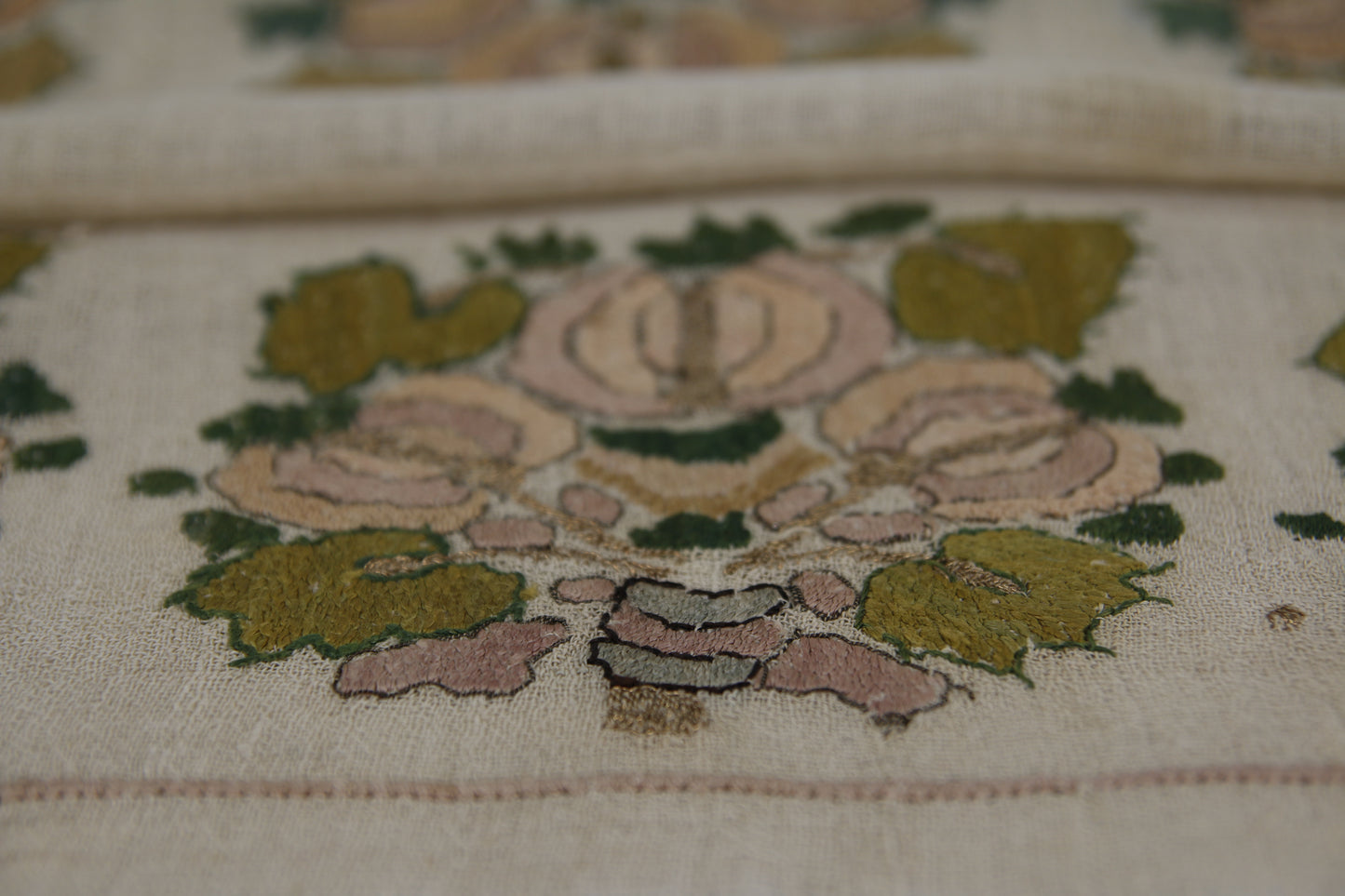 Ottoman Antique Turkish Linen textile embroidered with floral patterns in silk and thread (Late 19th Century)